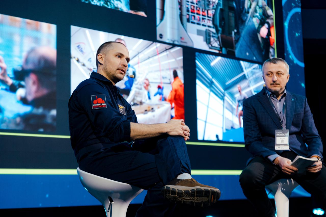 Aleš Svoboda speaking on stage